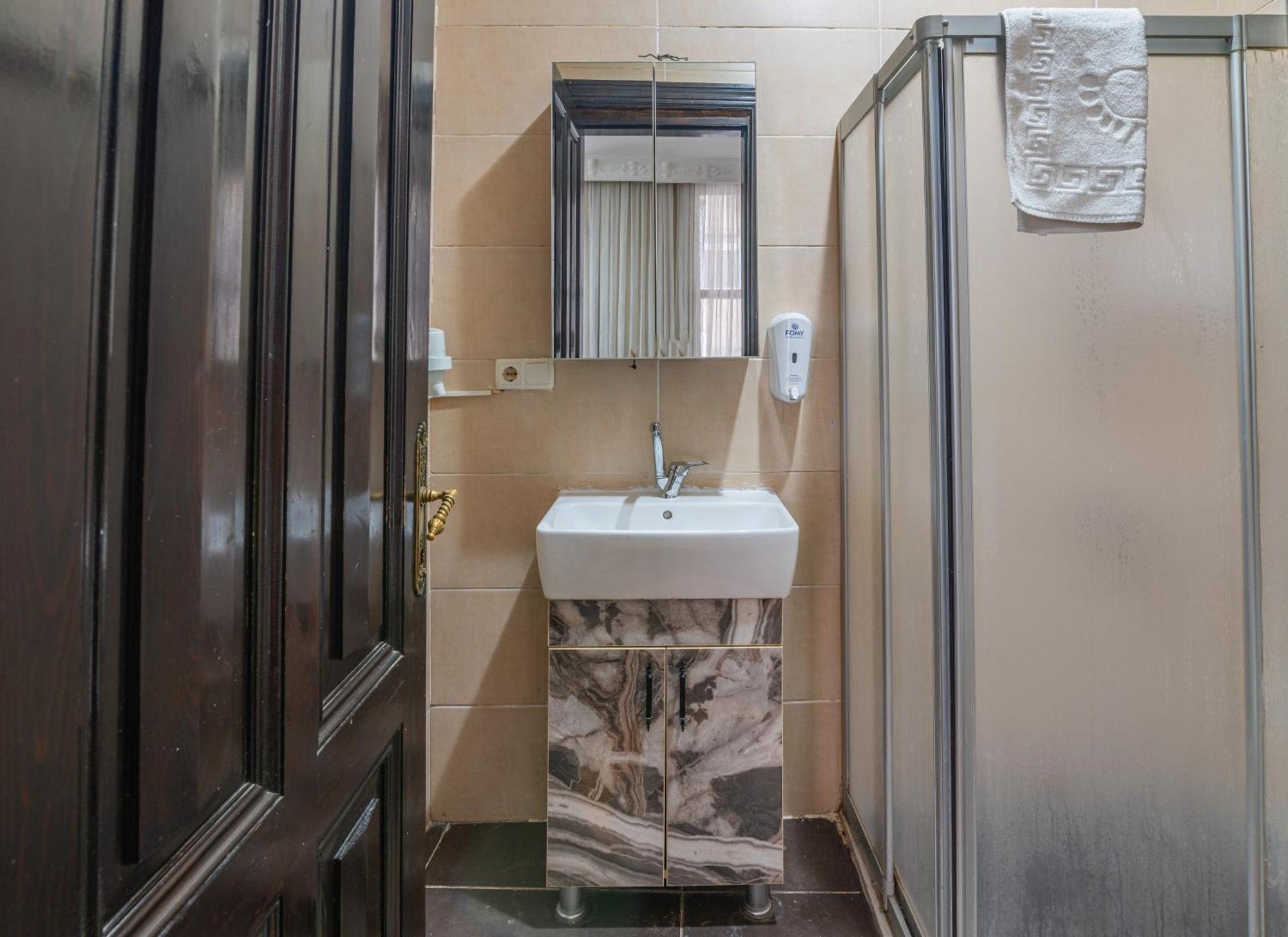 Nest Hotel Sisli Istanbul Ngoại thất bức ảnh